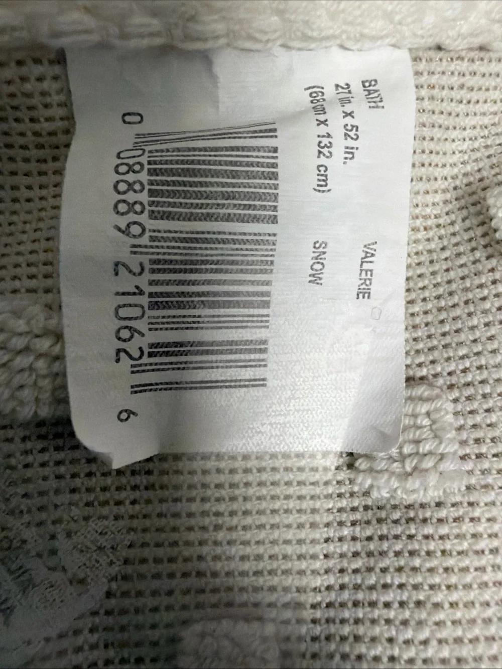 UGG Bath Towel 27”x52” 100%Cotton textured rare snow Valerie
